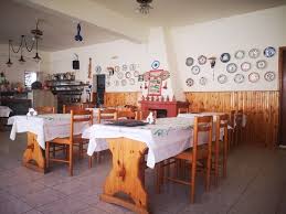 ΕΣΤΙΑΤΟΡΙΟ Ο ΜΙΧΑΛΗΣ ΑΦΑΝΤΟΥ ΡΟΔΟΣ ΔΩΔΕΚΑΝΗΣΑ ΜΟΣΧΟΥΣ ΘΕΟΔΩΡΟΣ